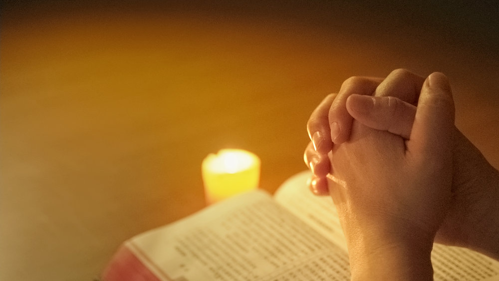 لقد صلّتْ إلى الله ثم شهدت معجزة عندما كانت حياة ابنها على المحك